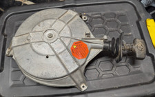 Avviatore a rinculo manuale