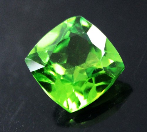 Peridoto verde certificato