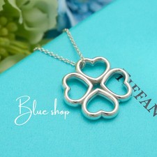 Collana con ciondolo