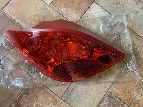 Coppia plastiche faro