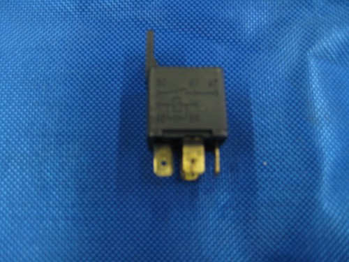 Triumph 955 1050 relè relay - triumph,