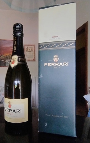 Spumante ferrari lli - spumante,