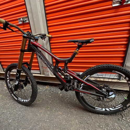 Santacruz v10 downhill - santacruz,
