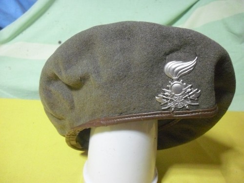Cappello militare senza - cappello,