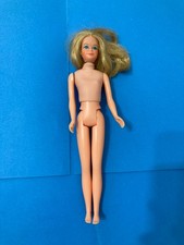 BARBIE SKIPPER MADE IN HONG KONG VINTAGE MATTEL.