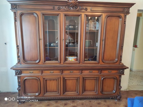 Mobile credenza con - , in