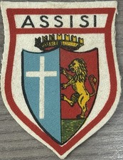 Vecchia Patch Scudetto O Toppe In Tessuto Con Stemma Assisi 5,5x7,5cm