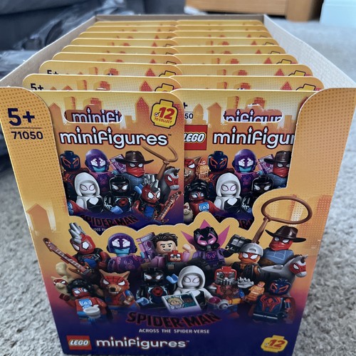 Lego 71050 minifigures - lego,