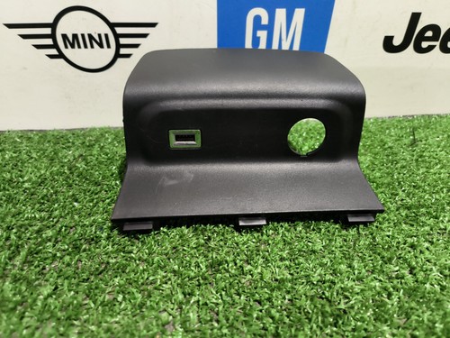 Rivestimento presa usb - ,