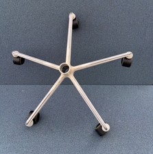 Vitra Alu Chair poggiapiedi e ruote verniciati usato perfettamente funzionante