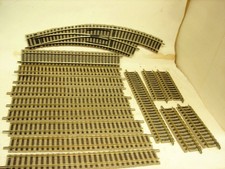 FLEISCHMANN 15 BINARI CON MASSICCIATA scala H0