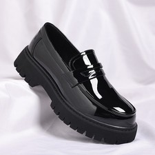 Scarpe da uomo alla moda 2025