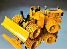 MOVIMENTO TERRA BULLDOZER MODELLO NUOVO COMPACTADOR B25B JOAL 218