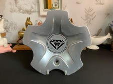 Raro copricerchio centrale in