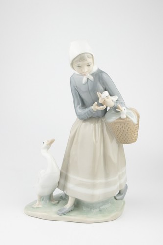 Lladro figurine shepherdess - figurine,