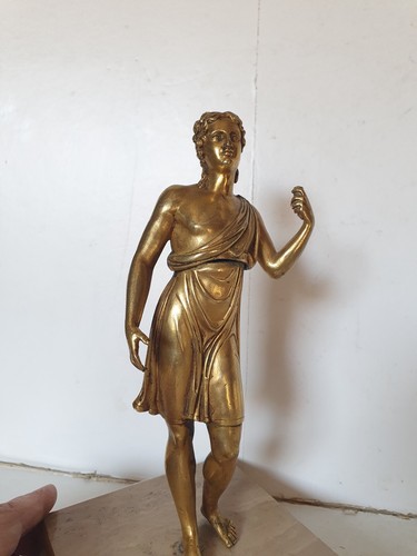Antica scultura bronzo inizi