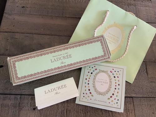 Macarons laduree paris - macarons, lot