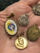 Lotto medagliette religiose antiche – varie epoche- metallo brunito e argentato