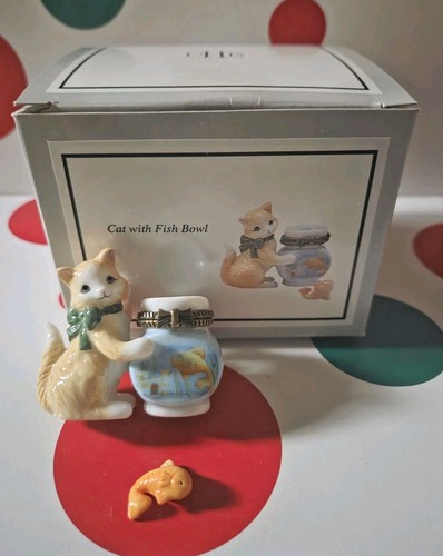 Gatto con ciotola pesce phb - con,