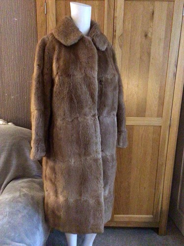 Cappotto pelliccia muschiato