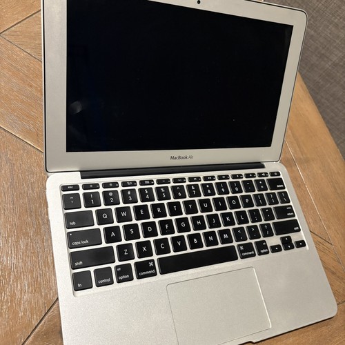 Apple macbook air - 11-inch, 2011