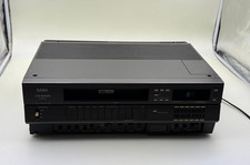 Videoregistratore VHS 8/4 SABA