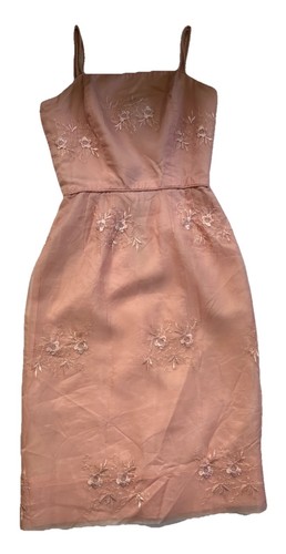 Abito vintage rosa ricamato