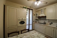 Cucina Scavolini mod. Baltimora in frassino bianco e noce