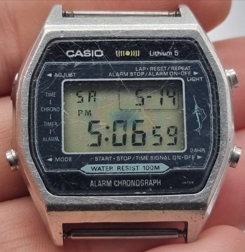Orologio digitale casio - ⭐️,