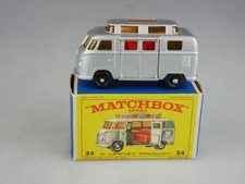 34c Volkswagen Camper - 32120