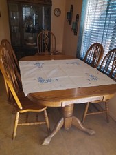 Tovaglia ricamata a mano con