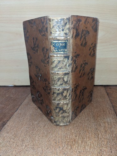 Livre ancien coutumes - livre, ancien-coutumes