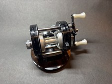 ABU Ambassadeur 2500C Nostalgia Nero Europa Limited 863753