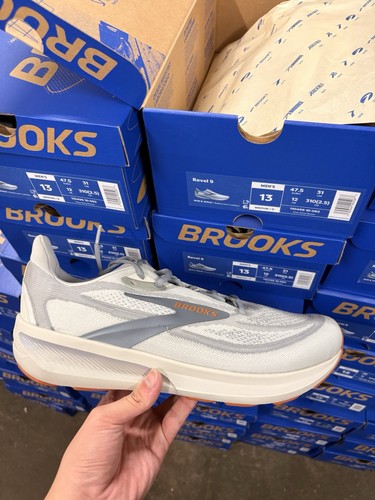 Taglia 13m brooks revel 9 - taglia,
