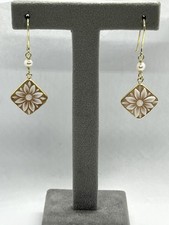 Orecchini Oro 18kt con Cammei Quadrati a Rombo 12mm e Perla 4mm
