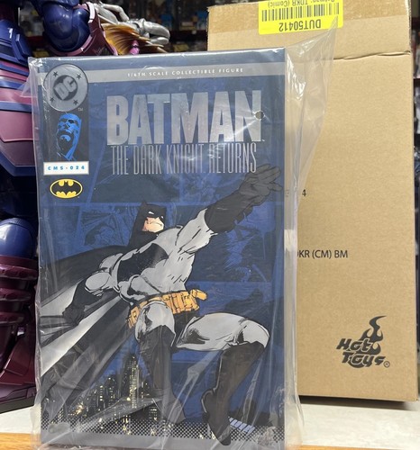 Hot toys comics the dark - the,