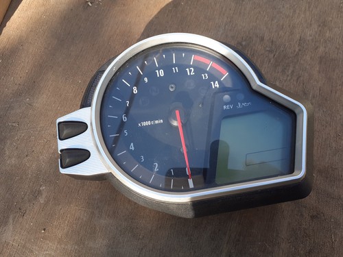 Compteur sc57 cbr 1000 - compteur, rr