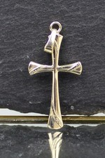 Croce in oro decorato