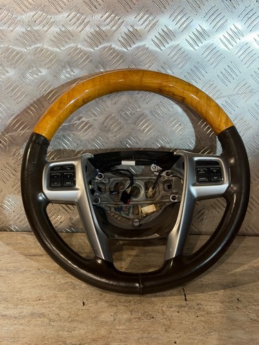 Lancia thema 2011 - 2011, jeep