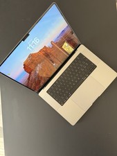 Macbook Pro M1 - 16GB RAM - 1TB SSD