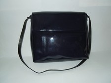 LUANA BORSA A SPALLA IN PELLE VERNICE 