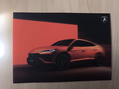Brochure lamborghini urus - brochure,