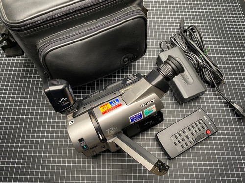 Sony ccd trv69e - +, luce
