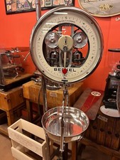 Bilancia Restaurata Berkel da parete a volano perfetta a un piatto (nera)