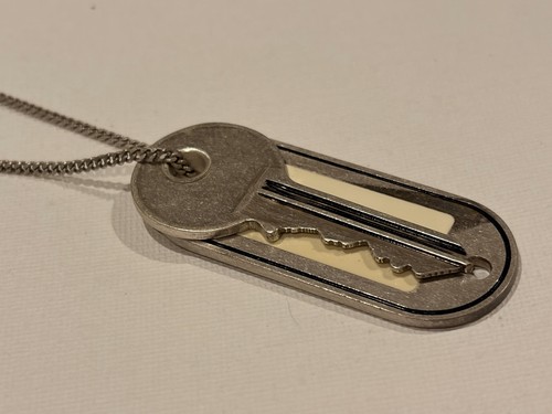Collana ciondolo bianco