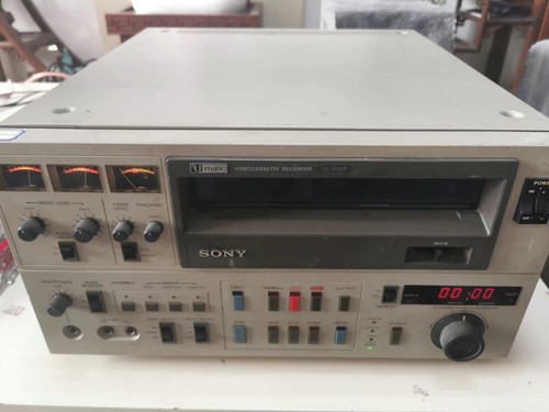 Videoregistratore cassette - a,