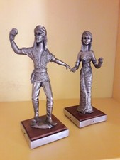 Statuette Peltro Cesellato a Mano