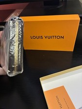 Nuovo! Louis Vuitton Monogram