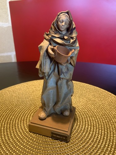 Statua cartapesta del - in,