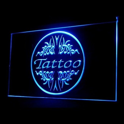 Piercing corpo tatuaggio